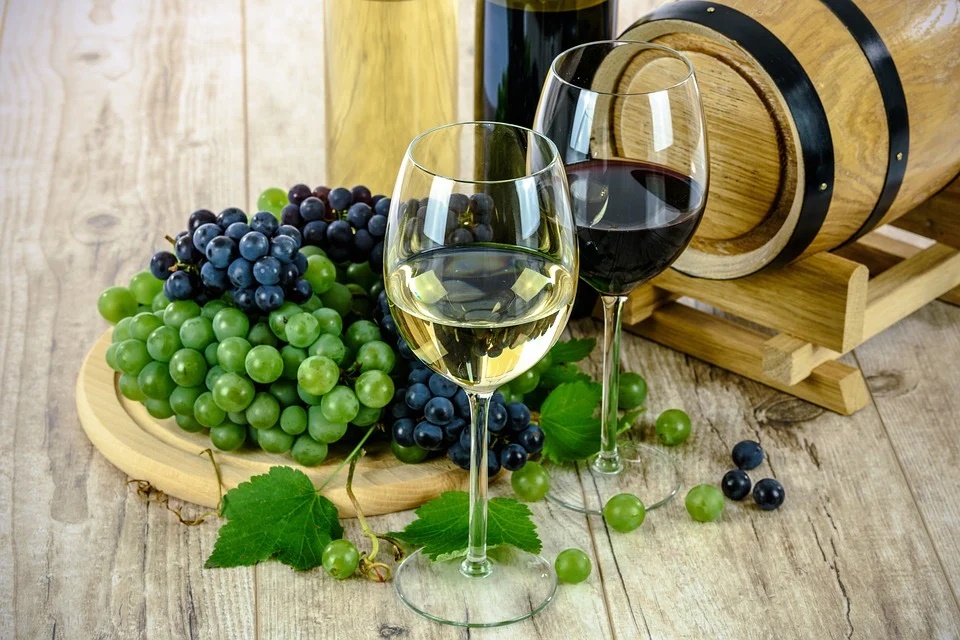 Вино в качестве сувенира из Крыма