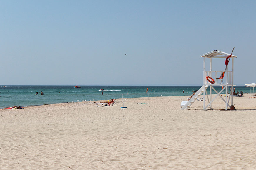 Западное побережье Крыма: пляж 