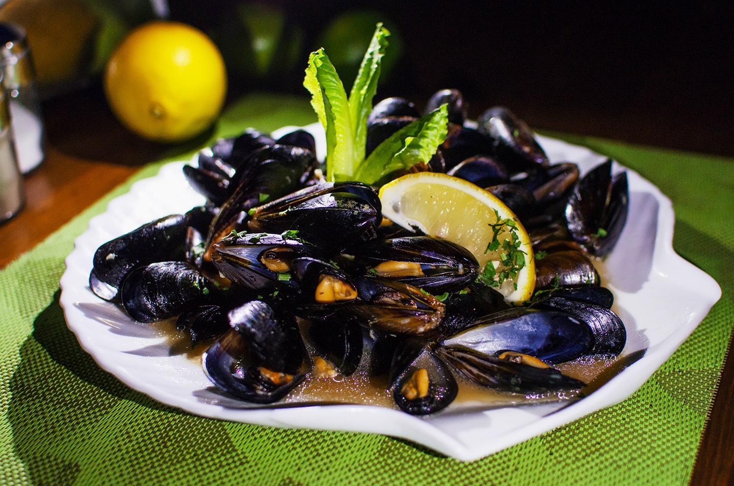 Мясной салат в ресторане ДельМар