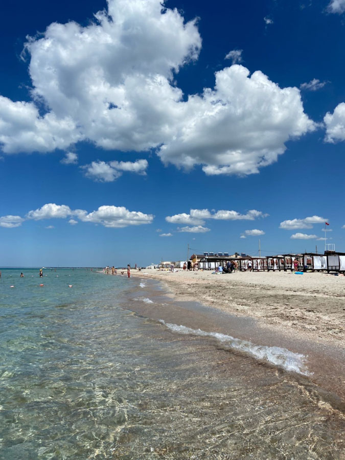 Какие пляжи в Штормовом Крым