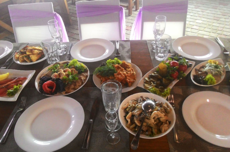 Свадьба в отеле в Крыму Дельмар - банкет