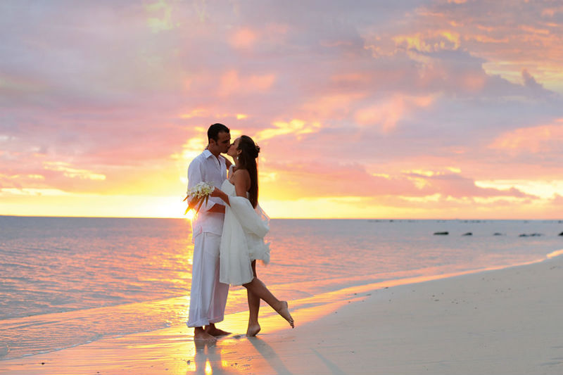 Свадьба в Крыму на берегу моря